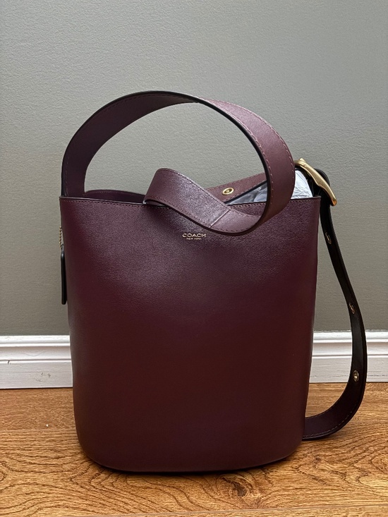 Coach Handbags - Coach Bleecker bucket bag